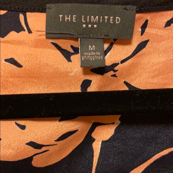 Floral Dress Shirt with Capped Sleeves - Picture 5 of 5